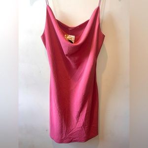 🩷Pink Dress —> River Oak Boutique.